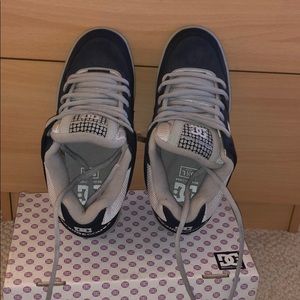 DC Skateboard shoes in Navy